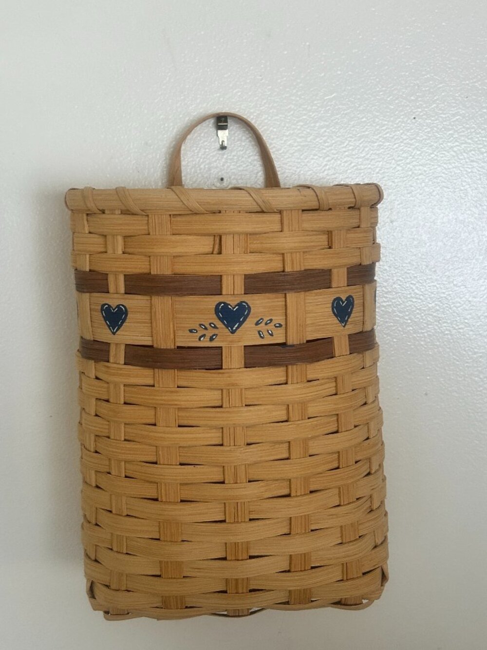 Vintage Handwoven Wall Basket Oak Splint Hearts Cottagecore Home Decor